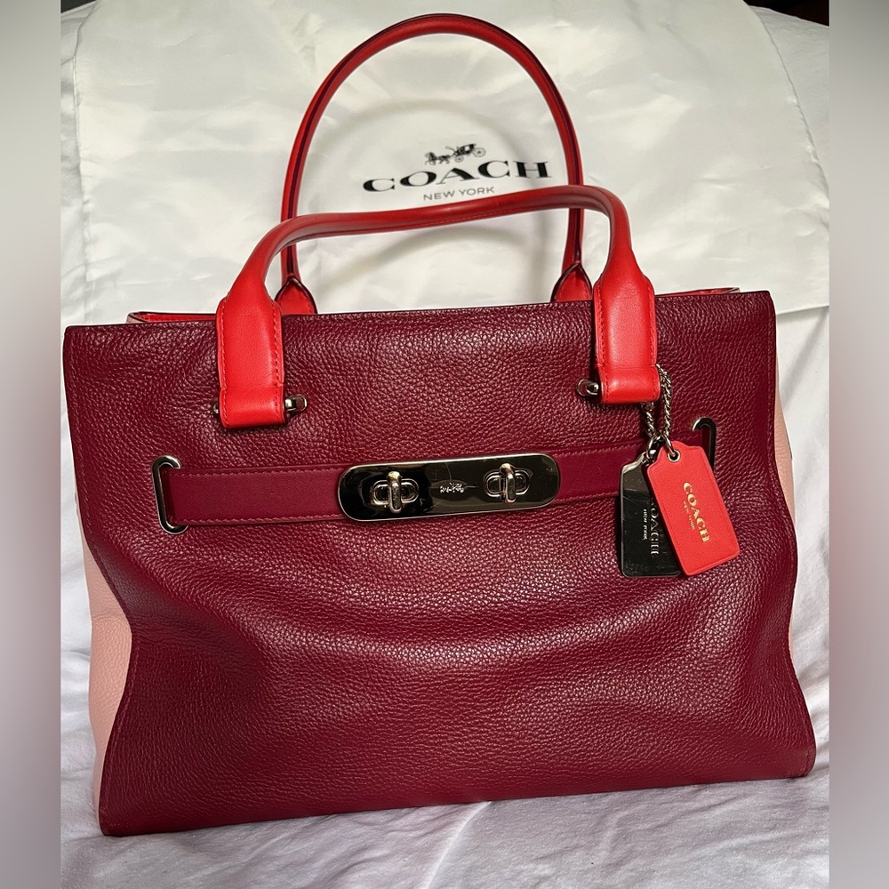 Coach pebbled leather shoulder bag